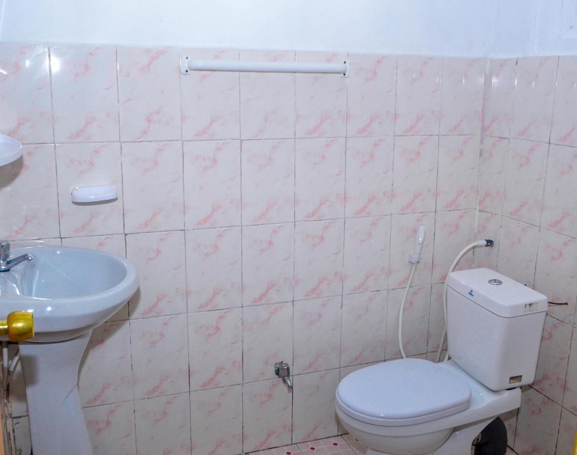 New Happy Inn Нувара-Елія Екстер'єр фото