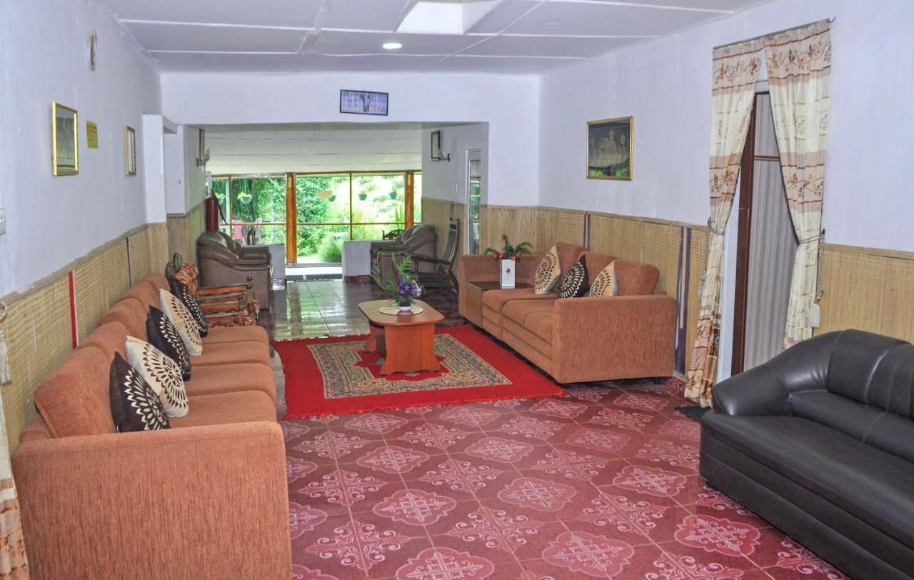 New Happy Inn Нувара-Елія Екстер'єр фото