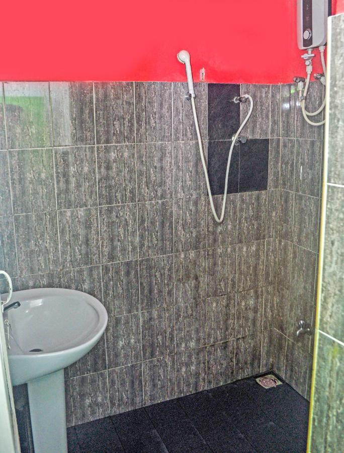 New Happy Inn Нувара-Елія Екстер'єр фото