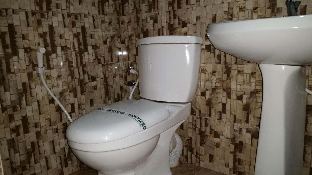 New Happy Inn Нувара-Елія Екстер'єр фото